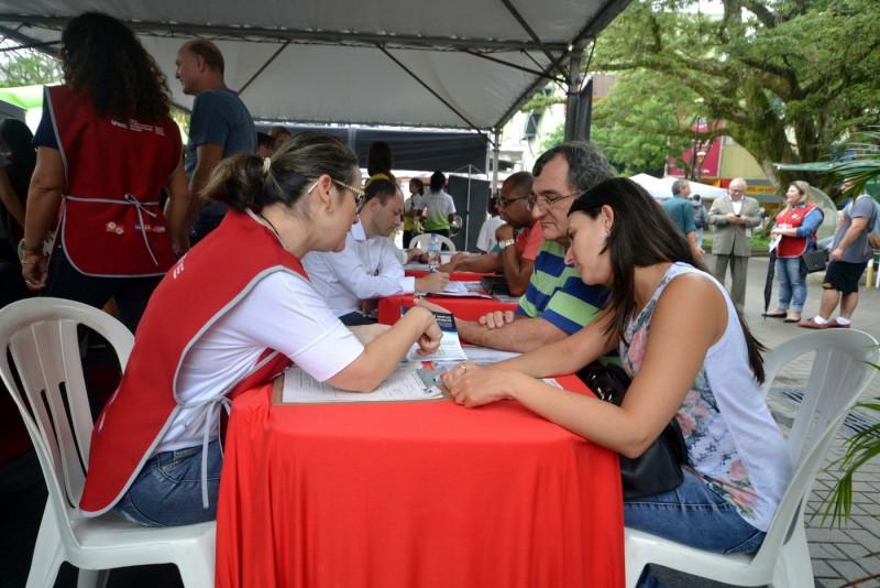 Curso de Ciências Contábeis da Unesc realiza Imposto de Renda na Praça