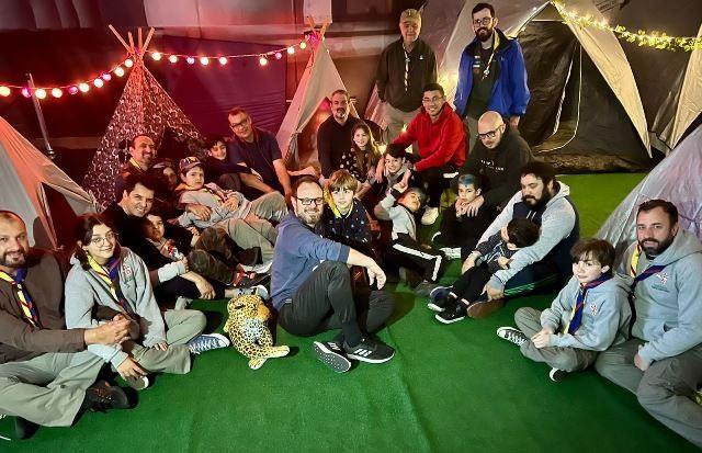 Noite especial: pais e filhos acampam no Nações Shopping