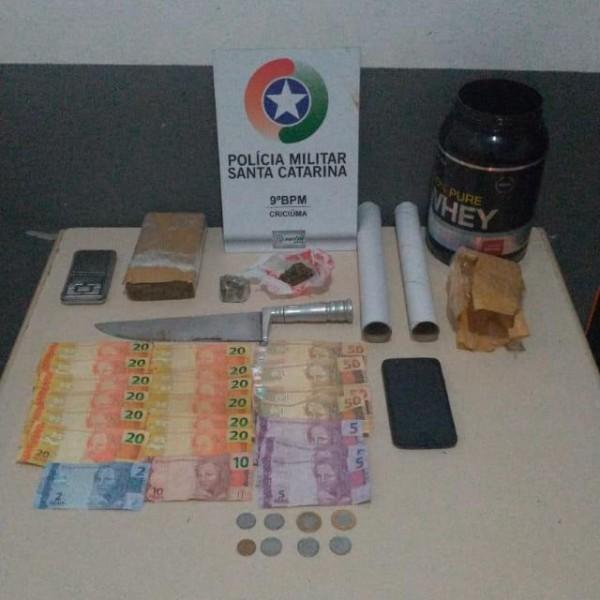 Polícia apreende mais de meio quilo de maconha em Criciúma 
