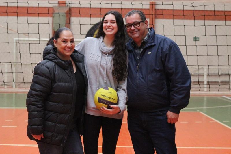 Ex-atleta do vôlei de Forquilhinha é campeã do Brasileiro Interclubes Etapa A pelo Sesi Bauru