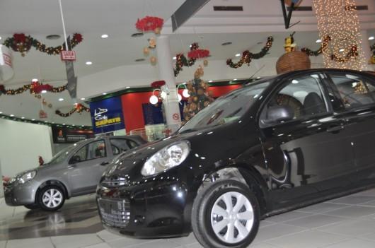 Carros arrematados por R$ 3,85 e R$ 3,86