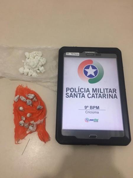 Após tentativa de fuga, adolescente é apreendido por tráfico de drogas