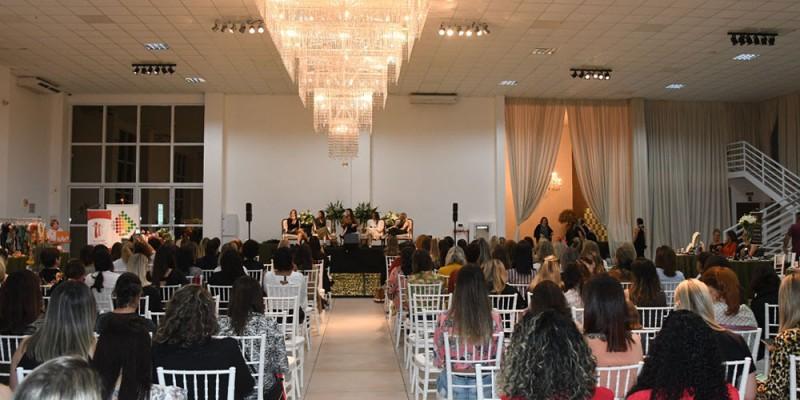 Núcleo empresarial de Içara lança terceira edição do Negócio de Mulher