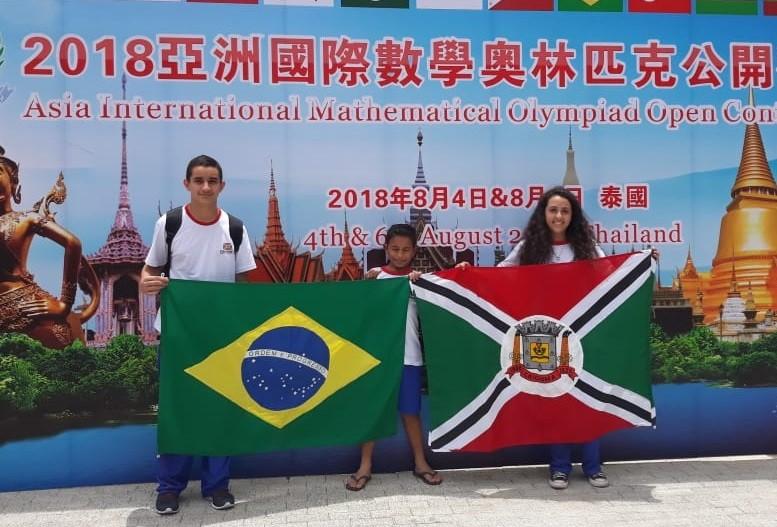 Criciumenses realizam a prova das Olimpíadas de Matemática na Tailândia 