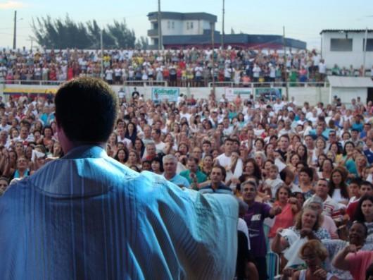 Missa da Virada emociona fiéis em Balneário Rincão