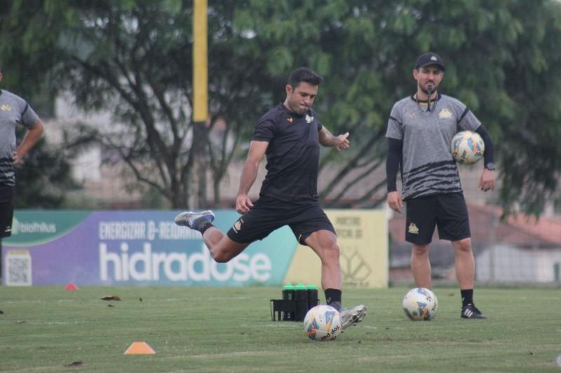 Na tela com Mastella: ansiedade em alta para a estreia hoje