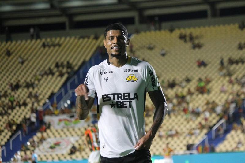 Depois de meses convivendo com lesões e cirurgia, Tiago Marques comemora bom momento no Tigre
