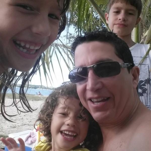Mãe identifica filhos mortos pelo pai em Porto Rico