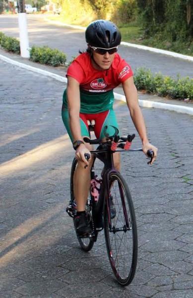 Carol Furriela é campeã de etapa do Circuito 3BY1 Triathlon