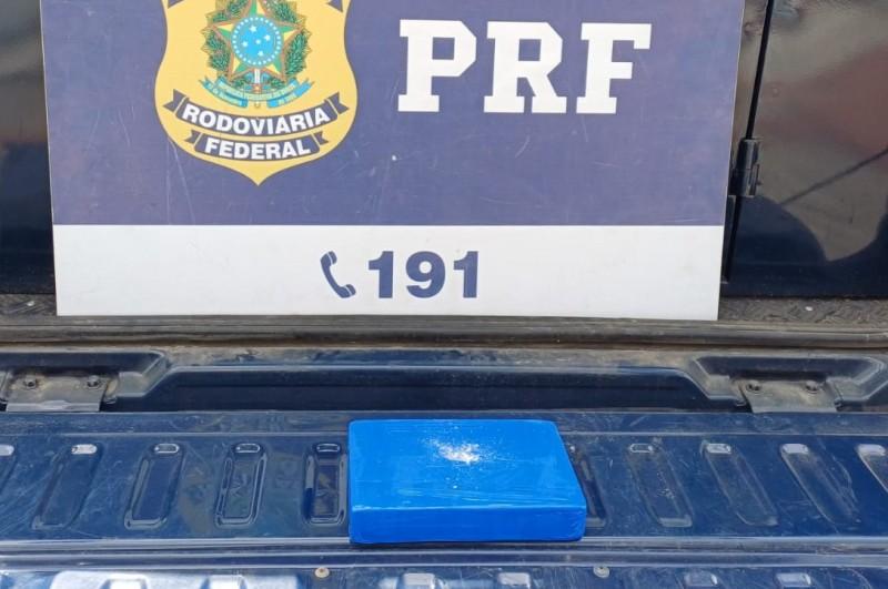 Homem é preso com cocaína na BR-101 em Imbituba; droga seria vendida no Sul do Estado 