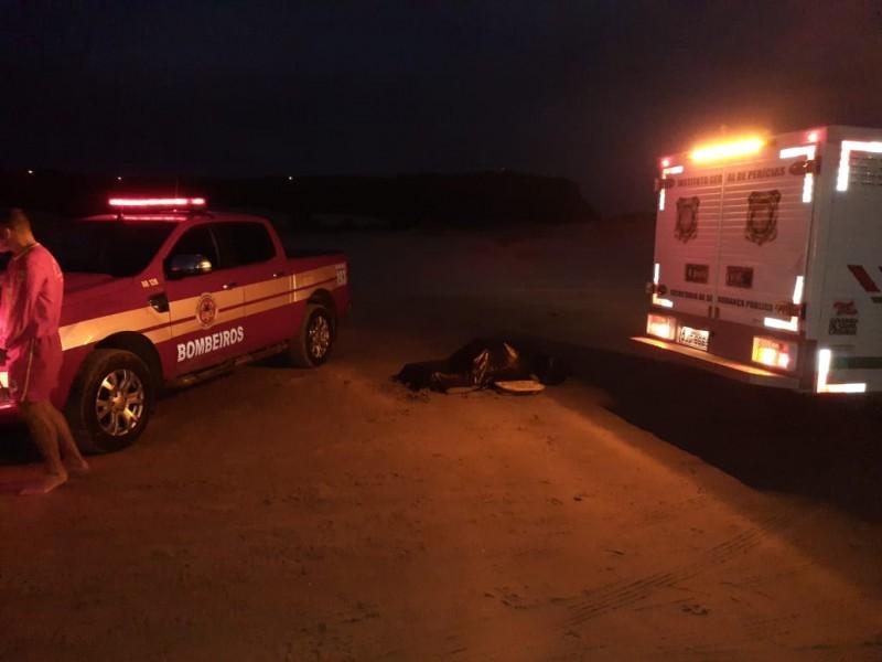 Corpo de homem é encontrado no mar em Morro dos Conventos 