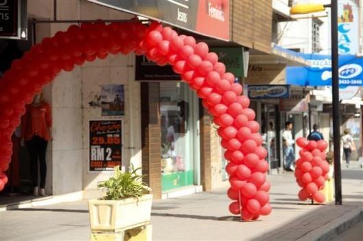 Dia dos Namorados: Comércio espera movimentação em motéis, restaurantes e bares
