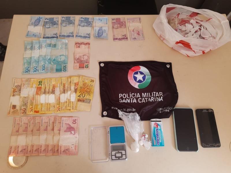 Polícia Militar prende homem em flagrante por tráfico de drogas em Nova Veneza