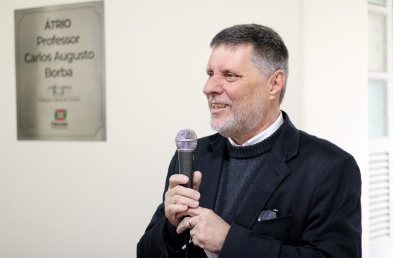 FCC entrega átrio em homenagem ao Professor Carlos Augusto Borba