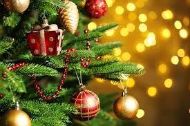 Lojas investem em decoração para o Natal 