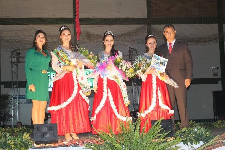 Soberanas da 25ª Festa do Colono de Maracajá são eleitas