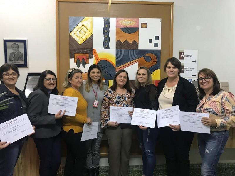 Servidores realizam curso básico de informática