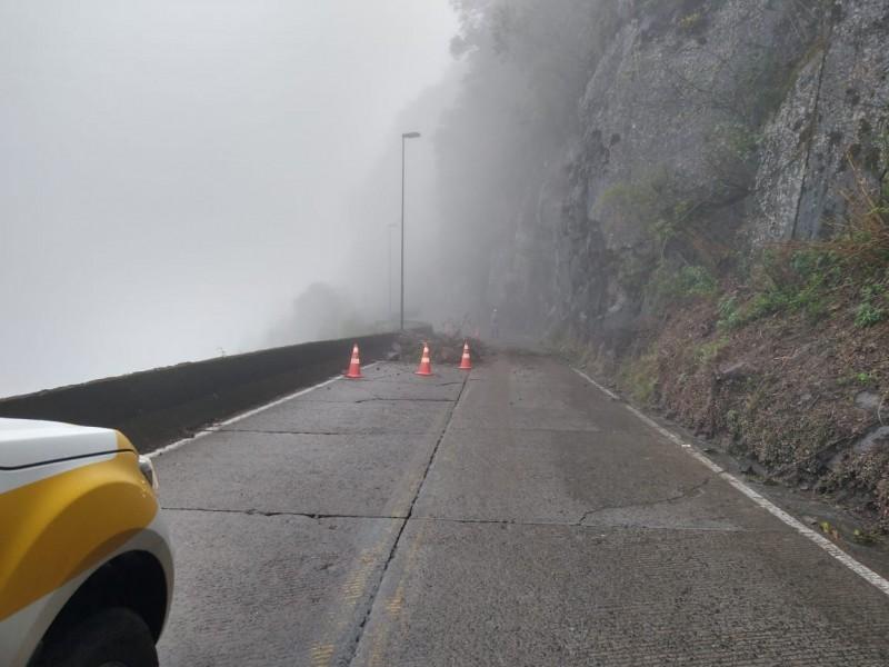 Barreira removida e pista liberada na Serra do Rio do Rastro