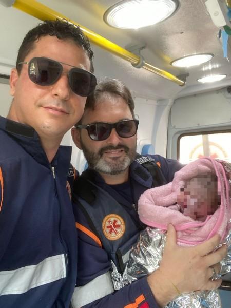 Samu de Morro da Fumaça auxilia parto emergencial em casa 