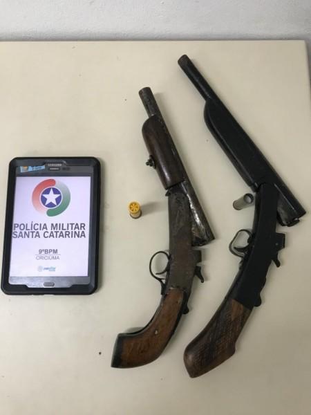 Ladrões armados roubam carro, capotam veículo e acabam detidos em Criciúma 