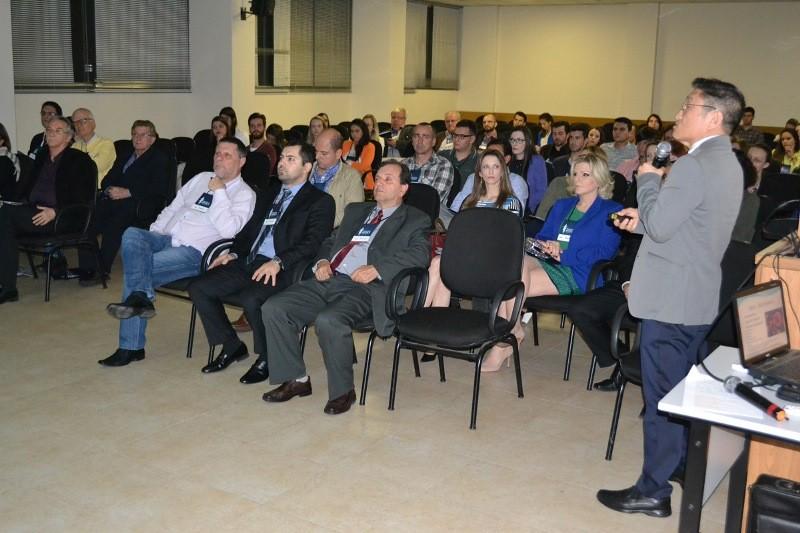Médicos infectologistas de renome nacional estarão reunidos em Criciúma