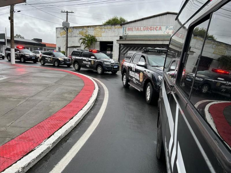 Polícia Civil prende em Criciúma condenada por roubo a motorista de aplicativo