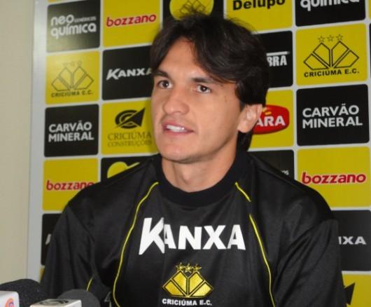 Matheus Ferraz, o titular absoluto da zaga tricolor