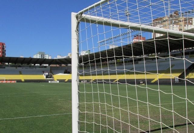 Quatro atletas do Criciúma e mais um membro do staff positivaram para a Covid-19