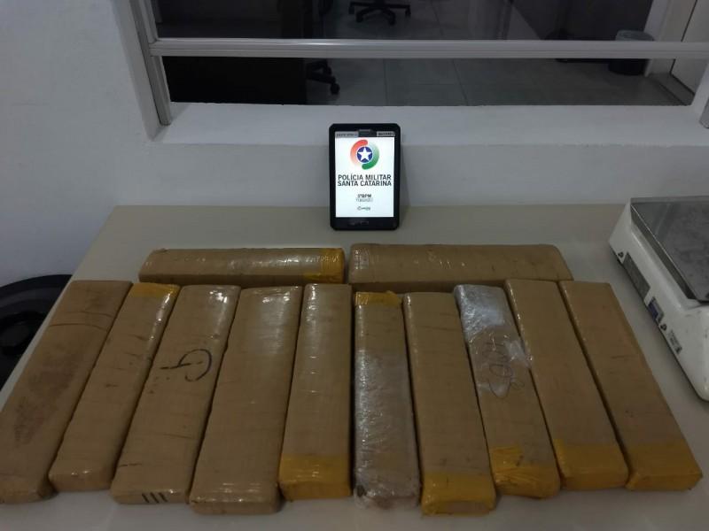 Polícia apreende drogas em Tubarão