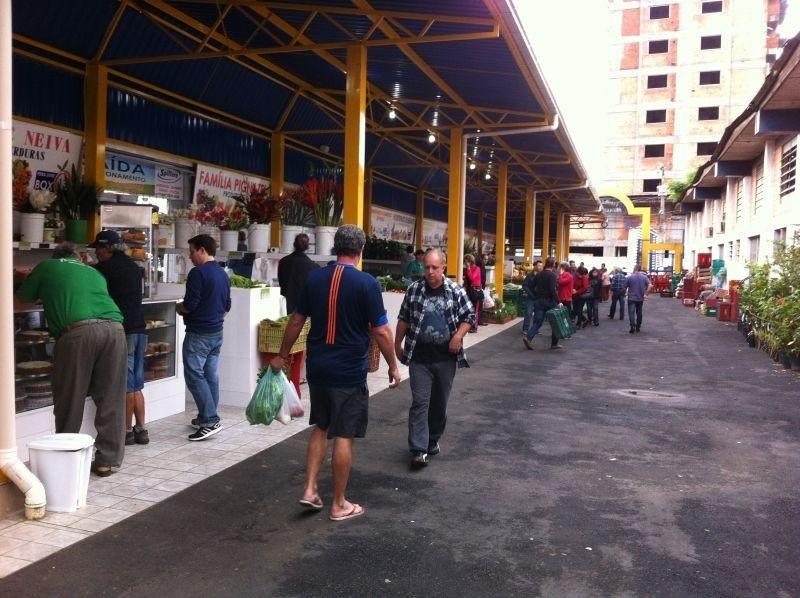 Revogado, edital para concessão de boxes da Feira Livre será relançado em agosto
