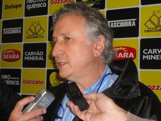 Médico tricolor confiante na presença de França e Eric contra o Ceará