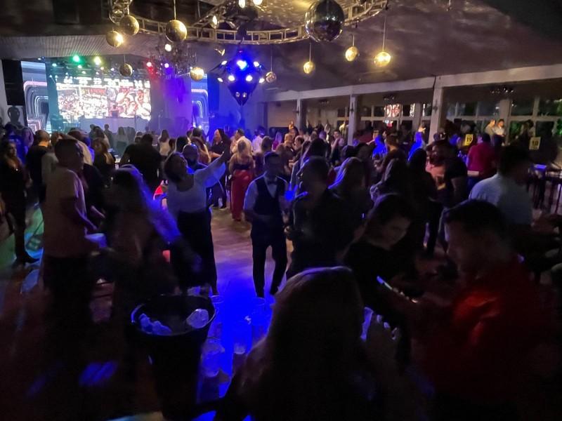 Em clima nostálgico, amigos relembram os anos 2000 no 'Diretório: A Festa'