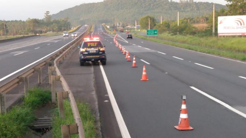 BR-101 segue interditada em Maracajá; desvio é realizado pela via marginal