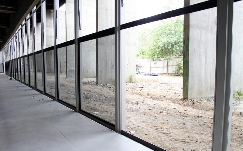 Paço ganha vidros na fachada. Meta, inaugurar em janeiro