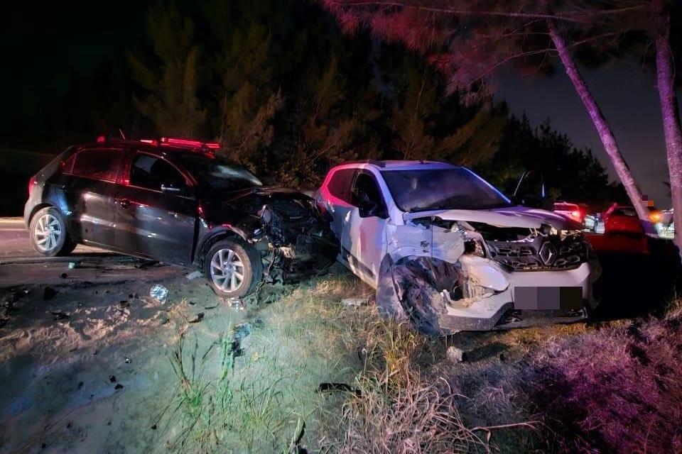 Acidente de trânsito deixa três pessoas feridas em Laguna