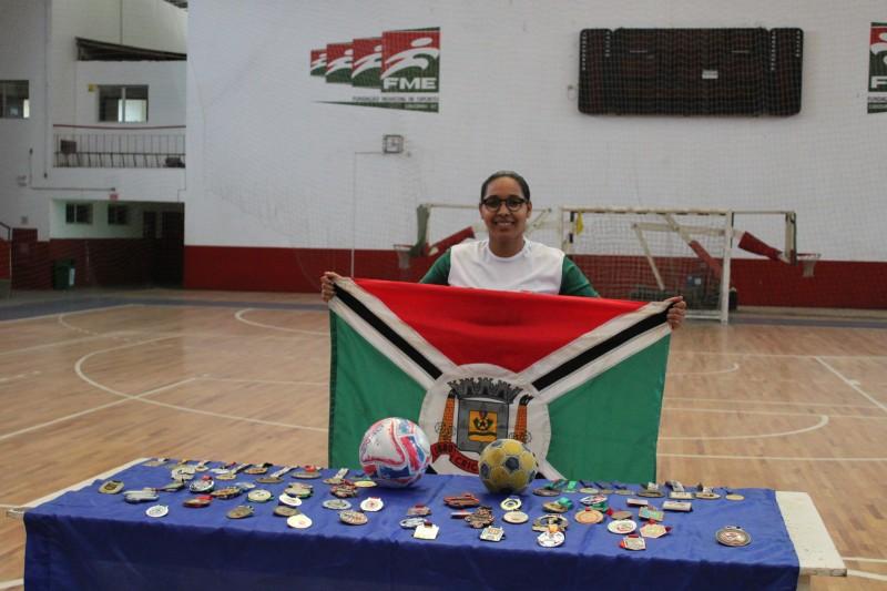 De guardiã a comandante do futsal feminino de Criciúma