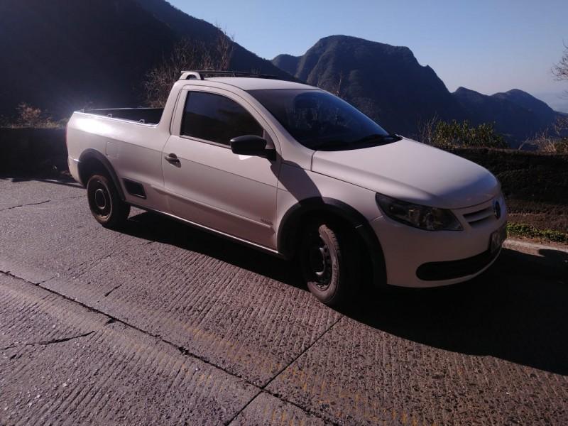 Motorista de Chapecó colide carro contra mureta na Serra do Rio do Rastro