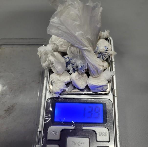 Homem é preso com 18 buchas de cocaína no bairro Universitário