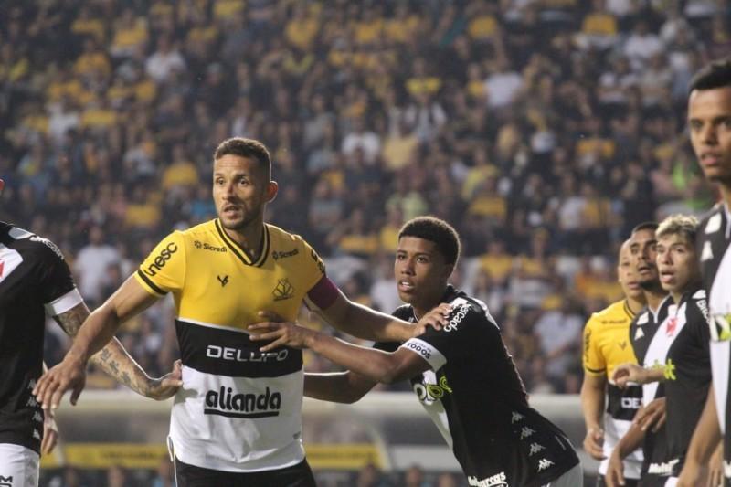 Pela Série A, Criciúma perdeu apenas uma vez para o Vasco no HH