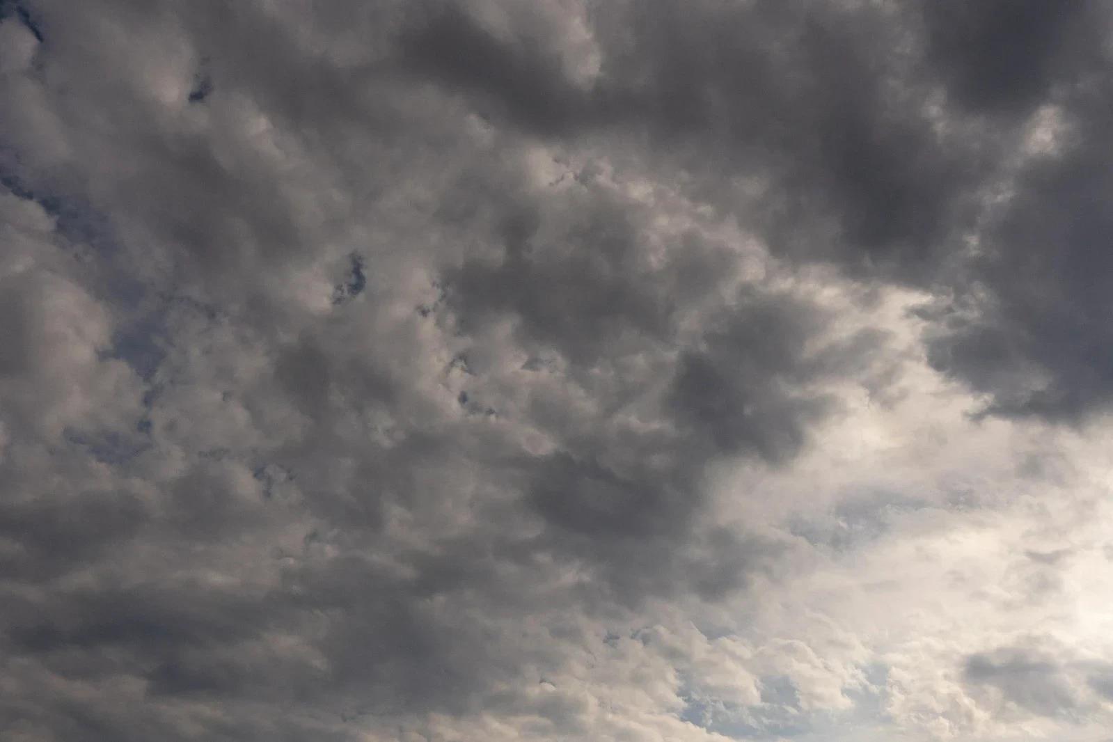 Previsão aponta tempo nublado e possibilidade de chuva neste domingo em Criciúma