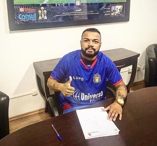 Criciumense Lucas Crispim é o novo reforço do São Caetano