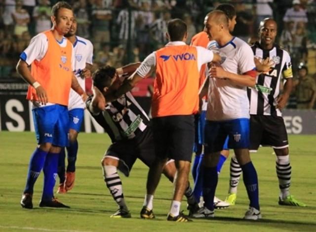 TJD pune jogadores envolvidos em confusão no clássico
