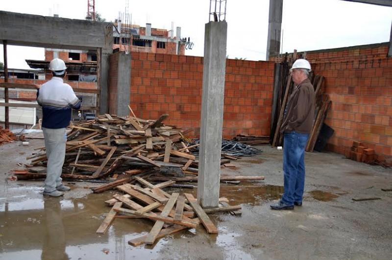 Sinduscon realiza palestra técnica sobre resíduos da construção civil