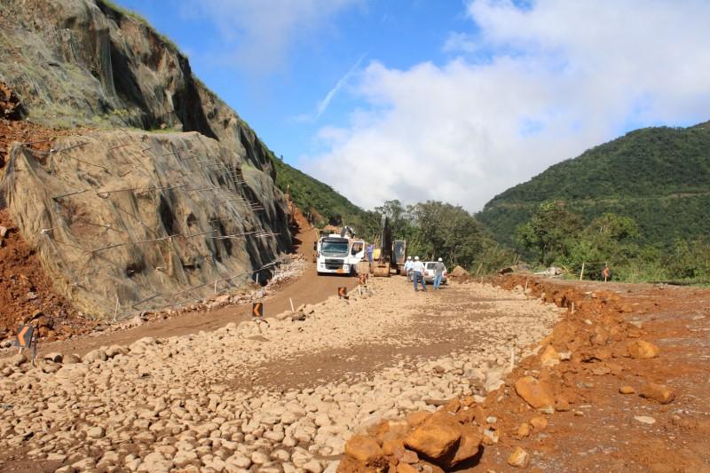 Dnit planeja obra de contenção para viabilizar retorno do comboio na Serra da Rocinha