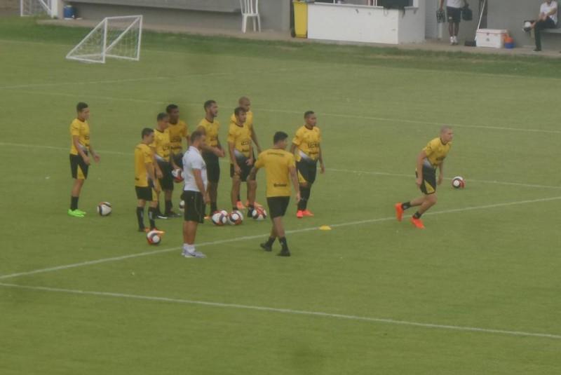 Tigre poupa três titulares contra o Metro