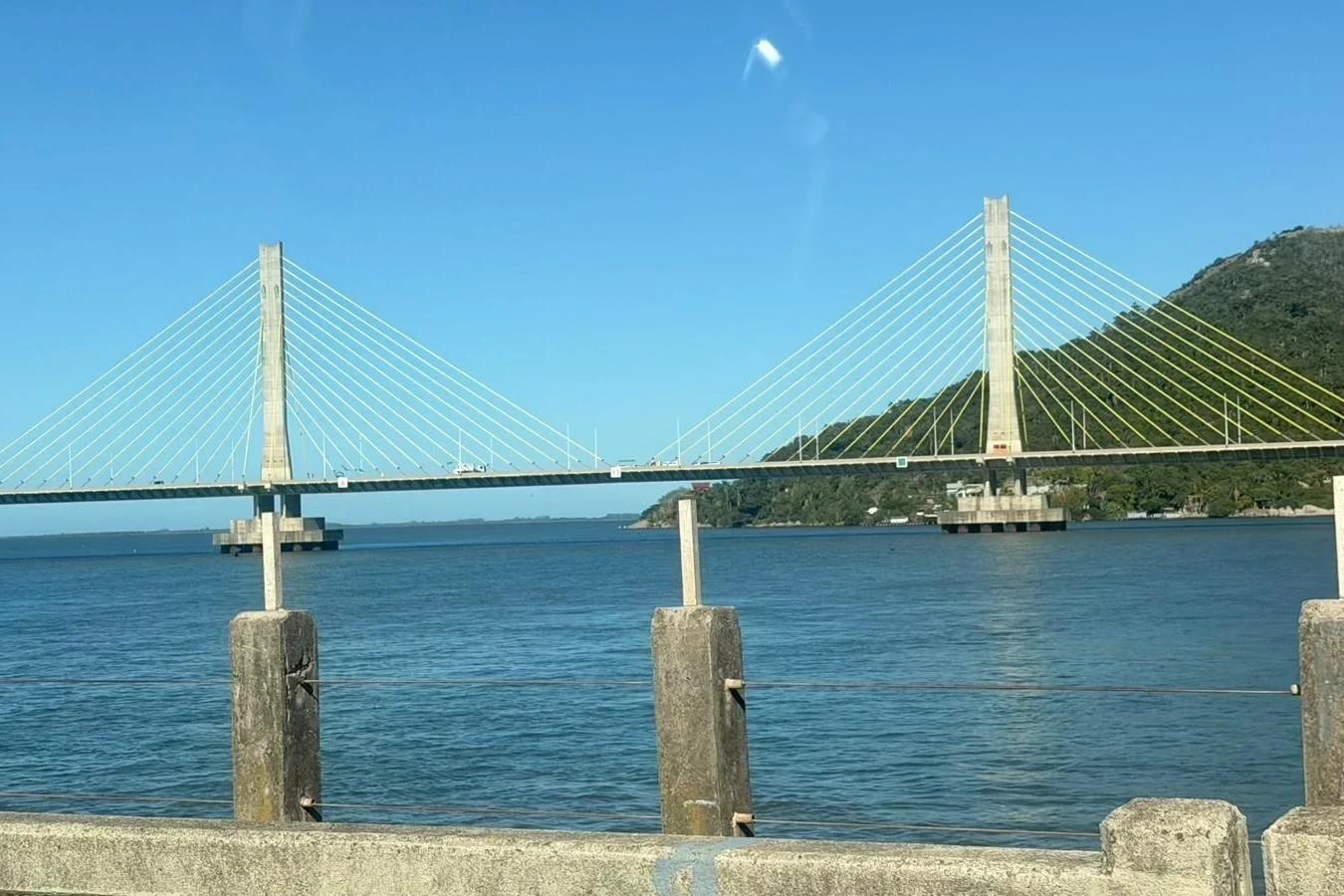 Trânsito na ponte Anita Garibaldi será liberado parcialmente no domingo