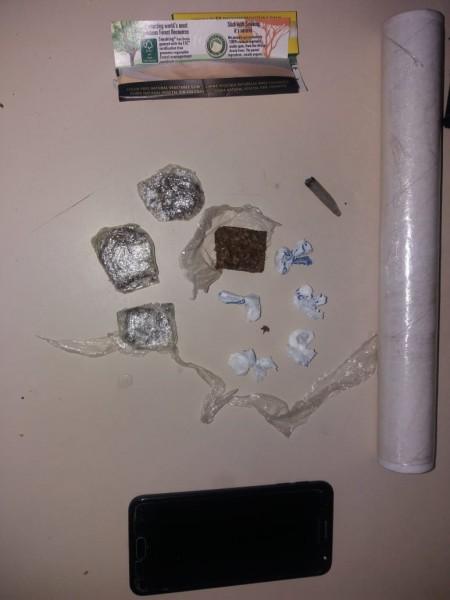 Adolescente de 17 anos é apreendido por tráfico de drogas em Criciúma 