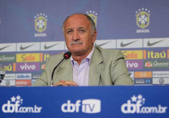  Felipão anuncia lista de convocados para a Copa do Mundo