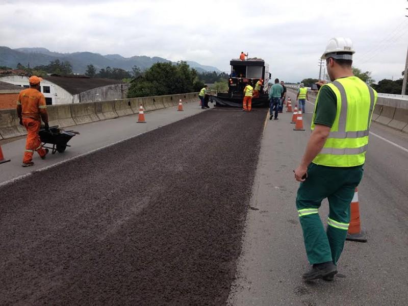 BR-101 terá trabalhos sobre ponte do Rio Tubarão