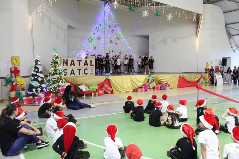 'Por um Natal de paz' é tema do encerramento do Ensino Fundamental da Satc 